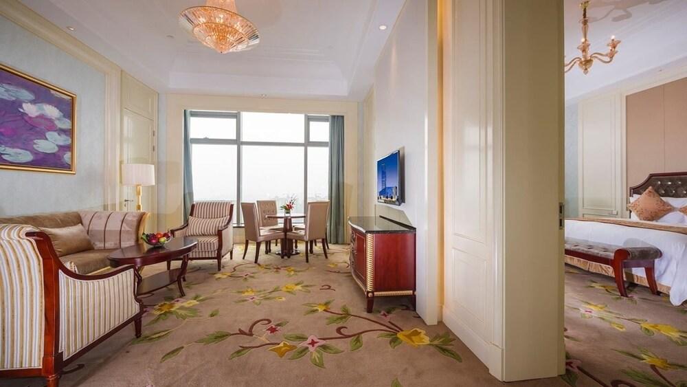Haili New Century Grand Hotel Haiyan Haiyan  Exteriör bild