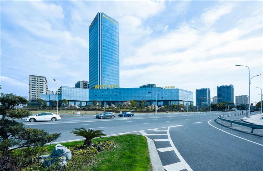 Haili New Century Grand Hotel Haiyan Haiyan  Exteriör bild